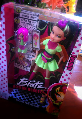 Bratz Action Heroez dolls, a review by Bonggamom