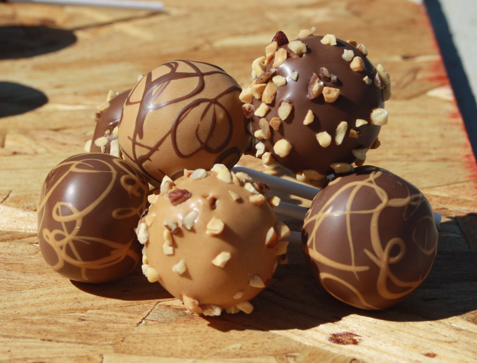 Natalie's Cake Pops Peanut Butter & Chocolate Cake Pops