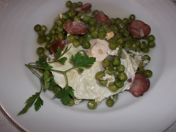 Ervilhas com Ovos Escalfados