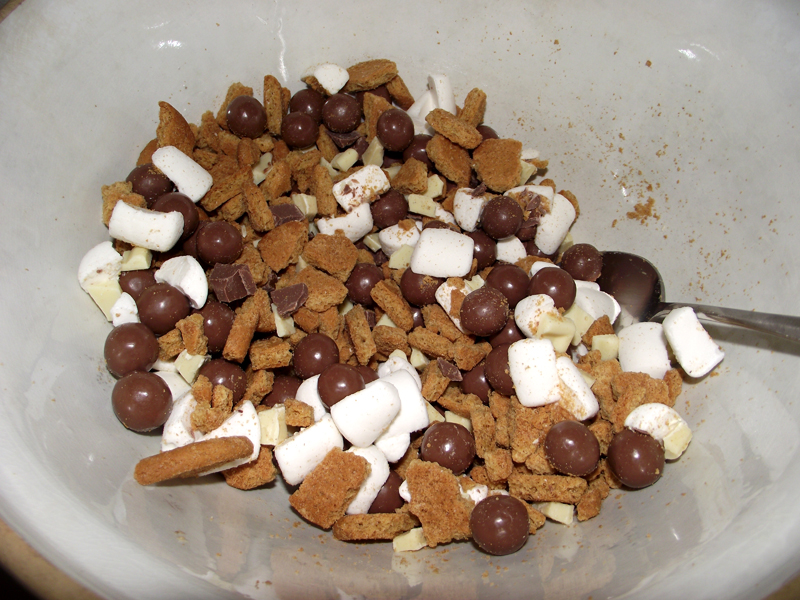 Microwave peanut brittle recipe-butter your biscuitin a s Crafty by Nurture: Recipe: Festive Rocky Road