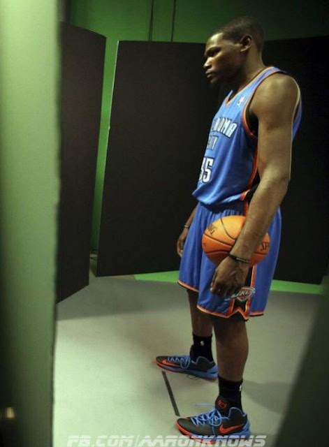 kevin durant wearing kd 12