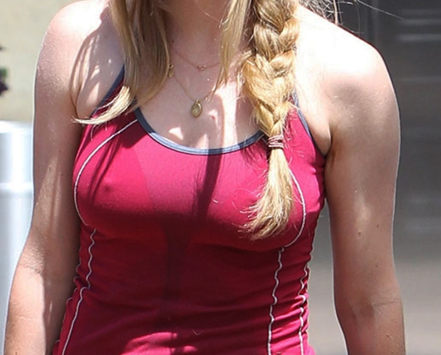 Amanda Seyfried ("Expansive Love") 64 Amanda+Seyfried+(14)