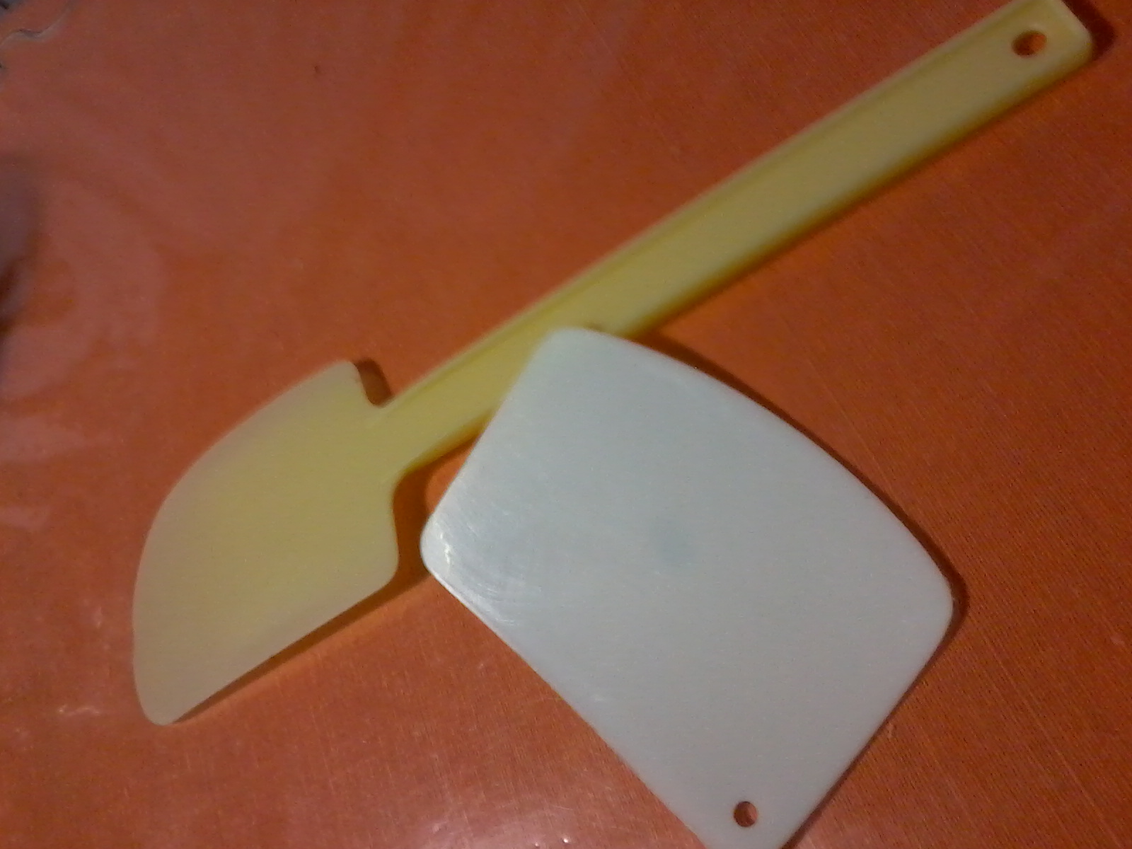 SAPTA BONNY: Alat-alat yang diperlukan untuk membuat kue/roti