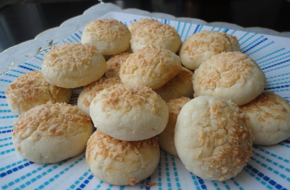 Turkish Food and Recipes Coconut Cookies (Hindistan Cevizli Kurabiye)