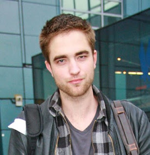 Robert Pattinson Hairstyle Ideas for Men