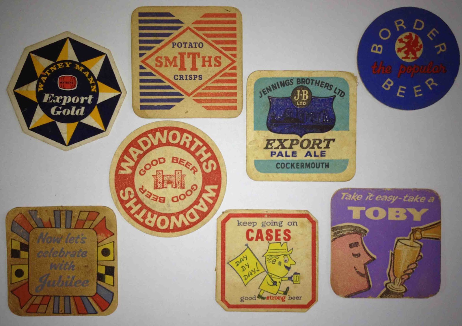 Mens Collections Vintage Beer Mats and Bottle Tops Graphic Inspiration