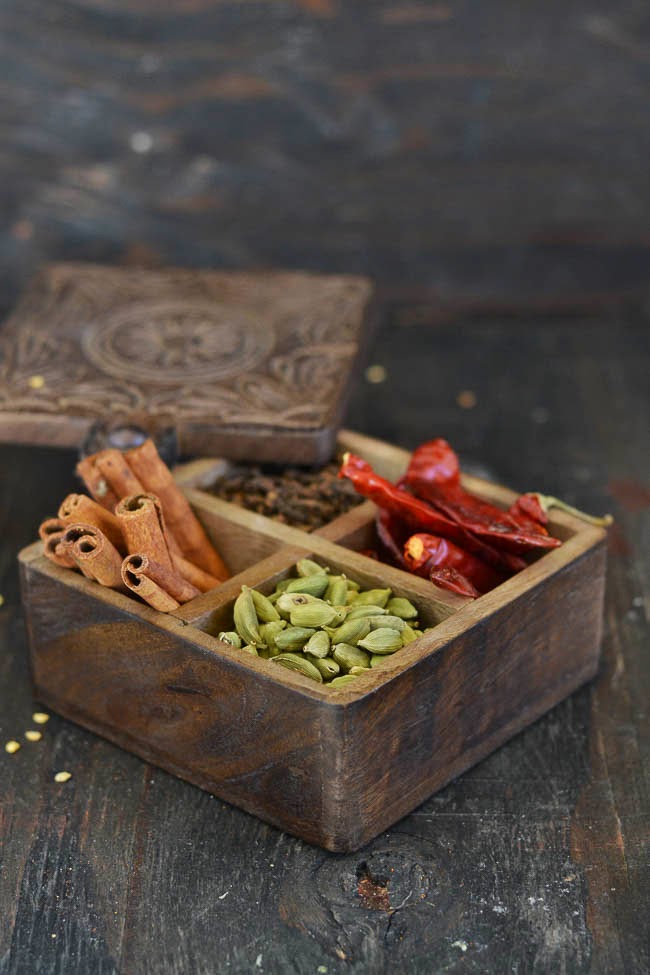 Mix and Stir Macher Korma ( Fish in Creamy Yogurt Sauce )