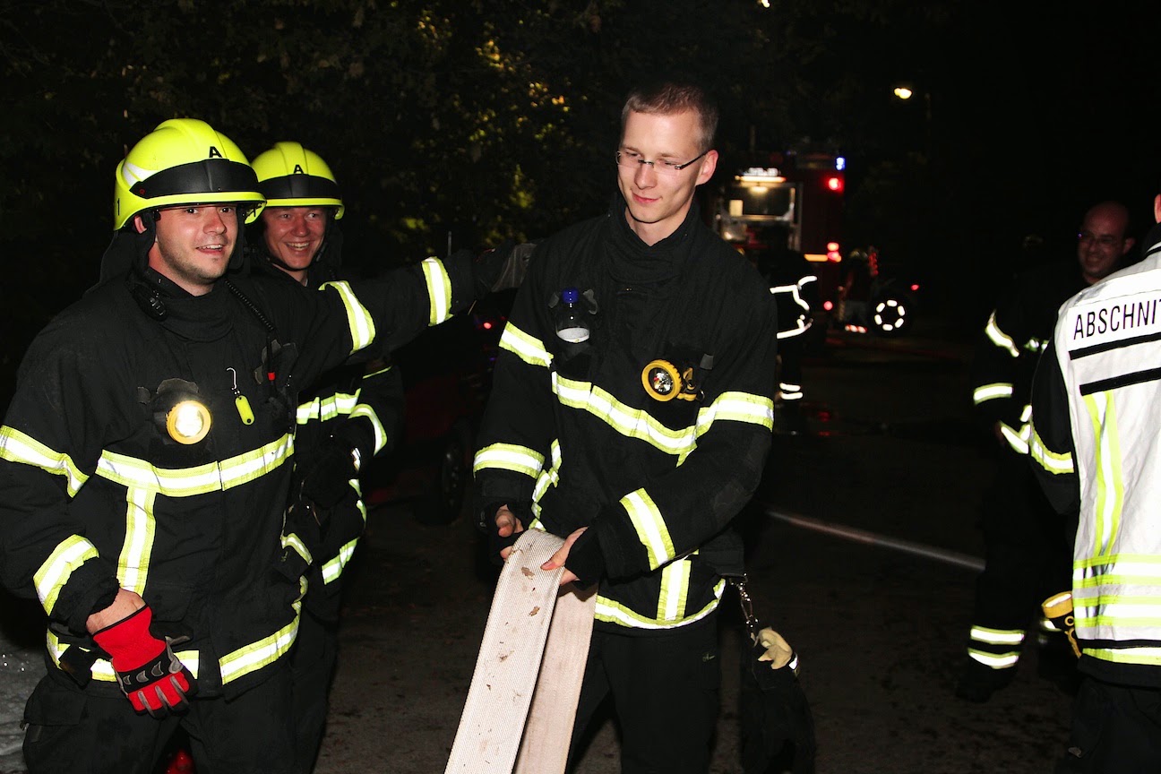 Grosseinsatz der Feuerwehren in Bernau - über 100 Einsatzbilder - 107 Bernau LIVE - Dein Stadtmagazin für Bernau bei Berlin