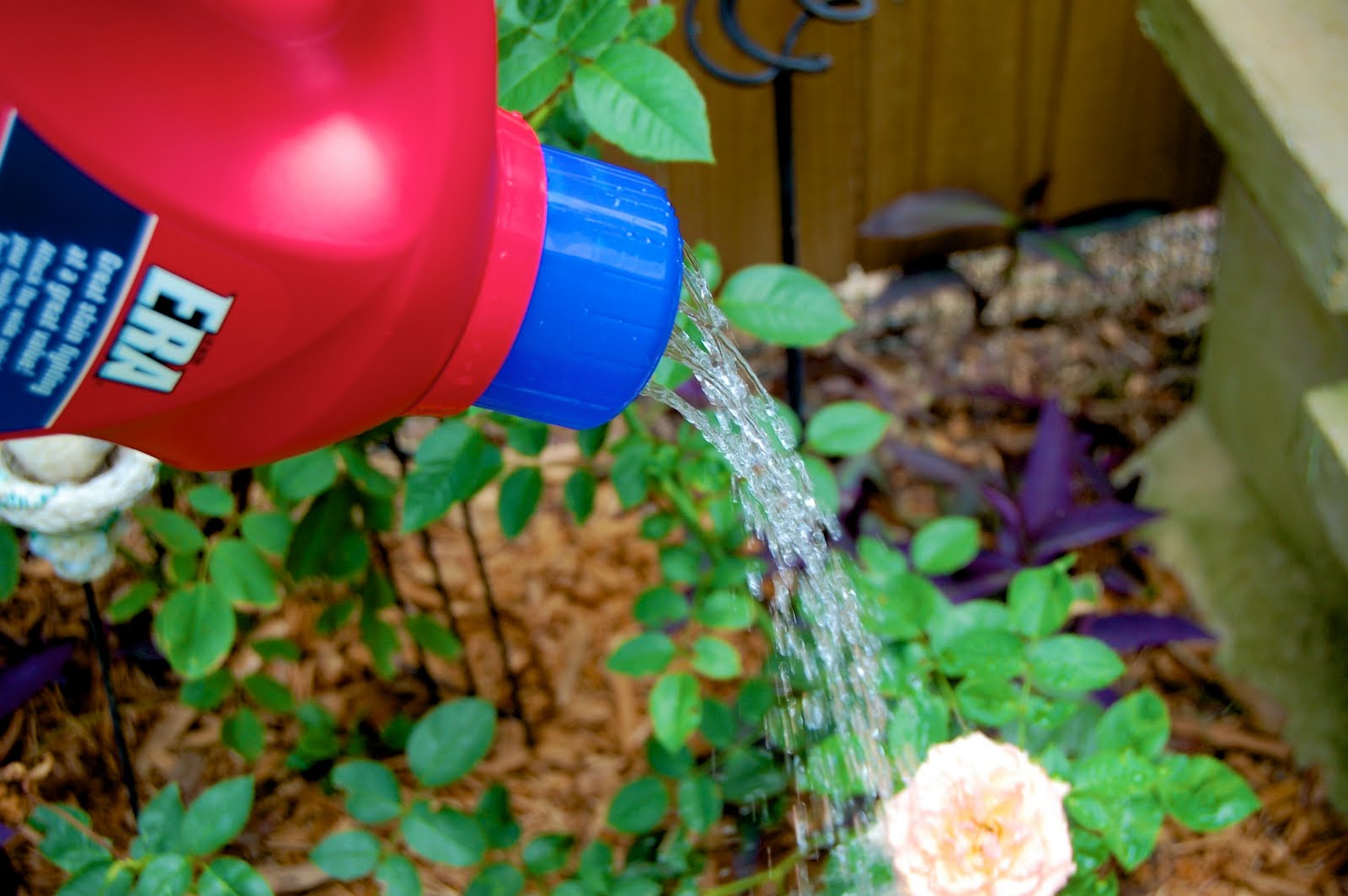 Recycled Water Can Tutorial JADERBOMB