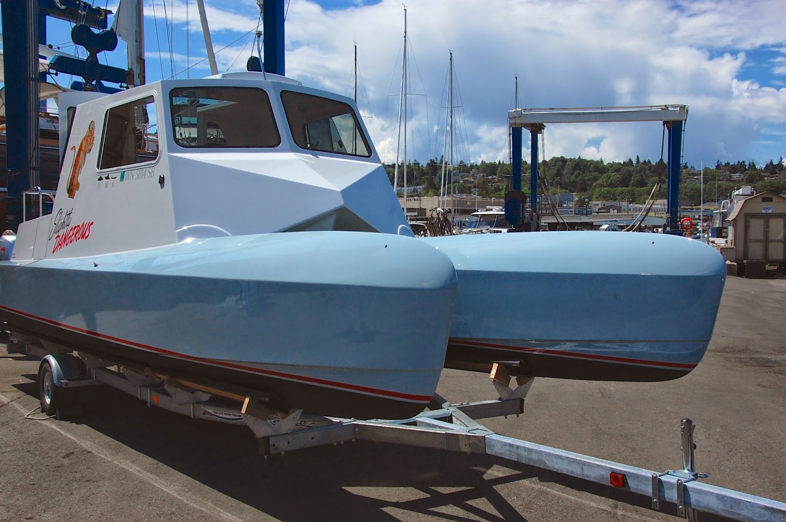 Bieker Boats 26 ft Power Cat Launch