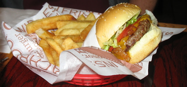 Bacon Cheeseburger at Red Robin