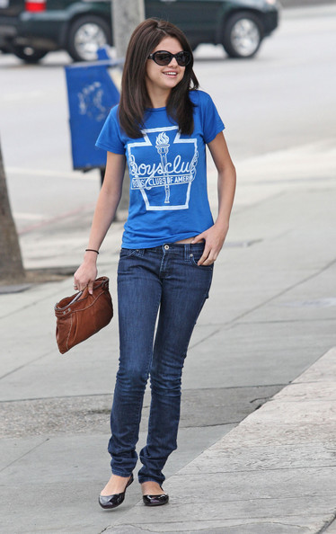 Celebrities Selena Gomez Short Hair