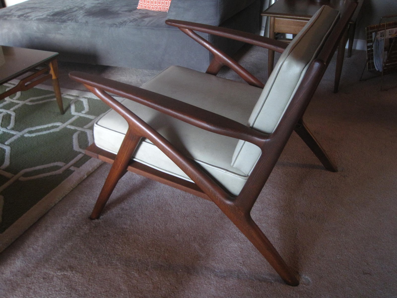 Rhan Vintage. Mid Century Modern Blog. Z Chair Refinish.
