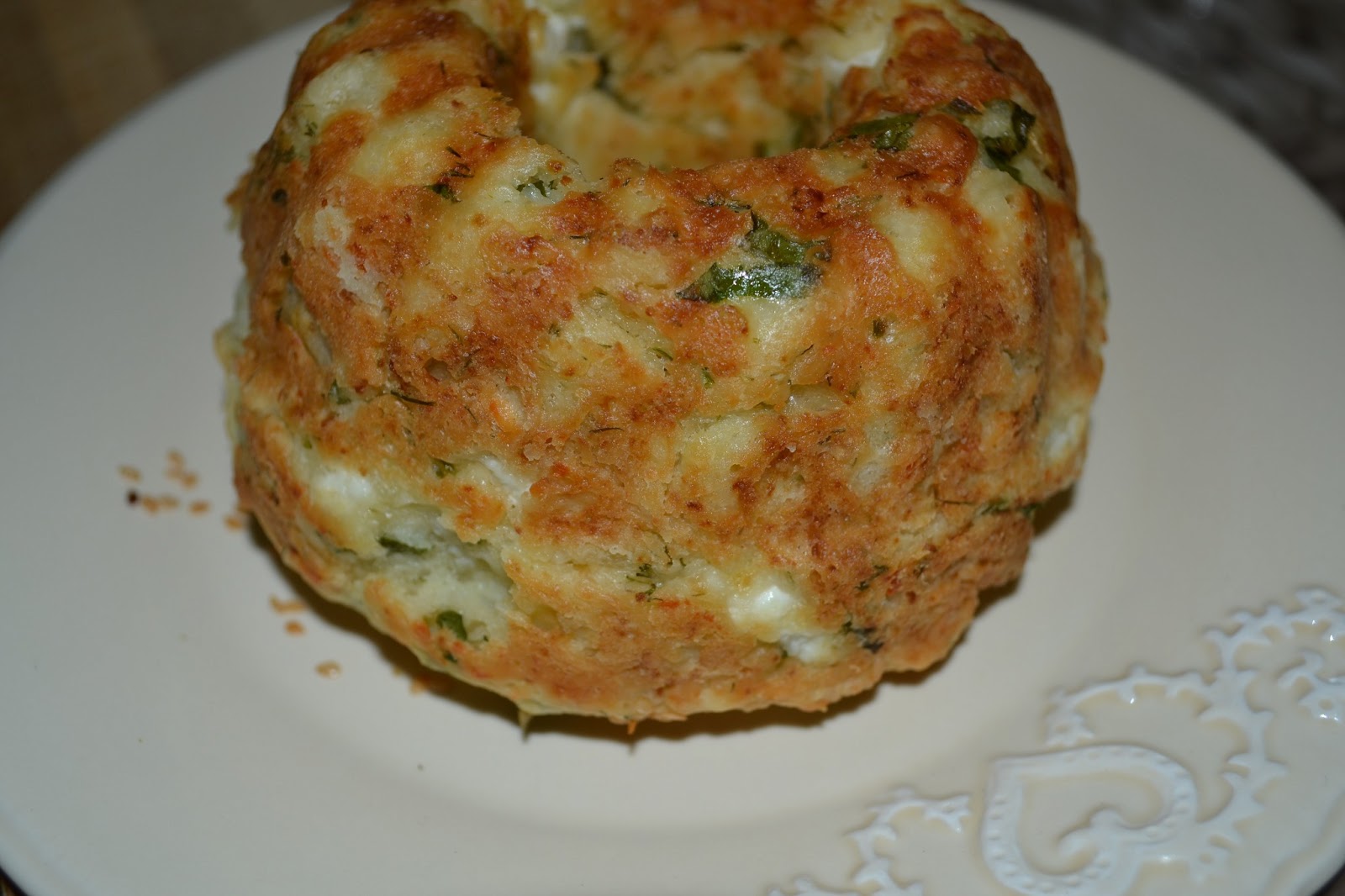 ANNEMİNELİ PEYNİRLİ KEK VE MUFFİNLER