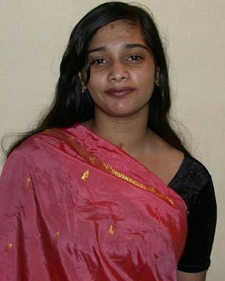 Masala Desi Aunty Saree Stripping Photos | Mallu Surf