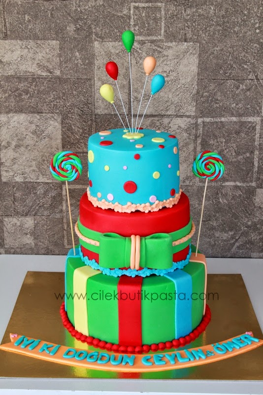 Bebeğimin Güncesi Doğum Günü Pasta Resimleri Balonlu Katlı Pasta