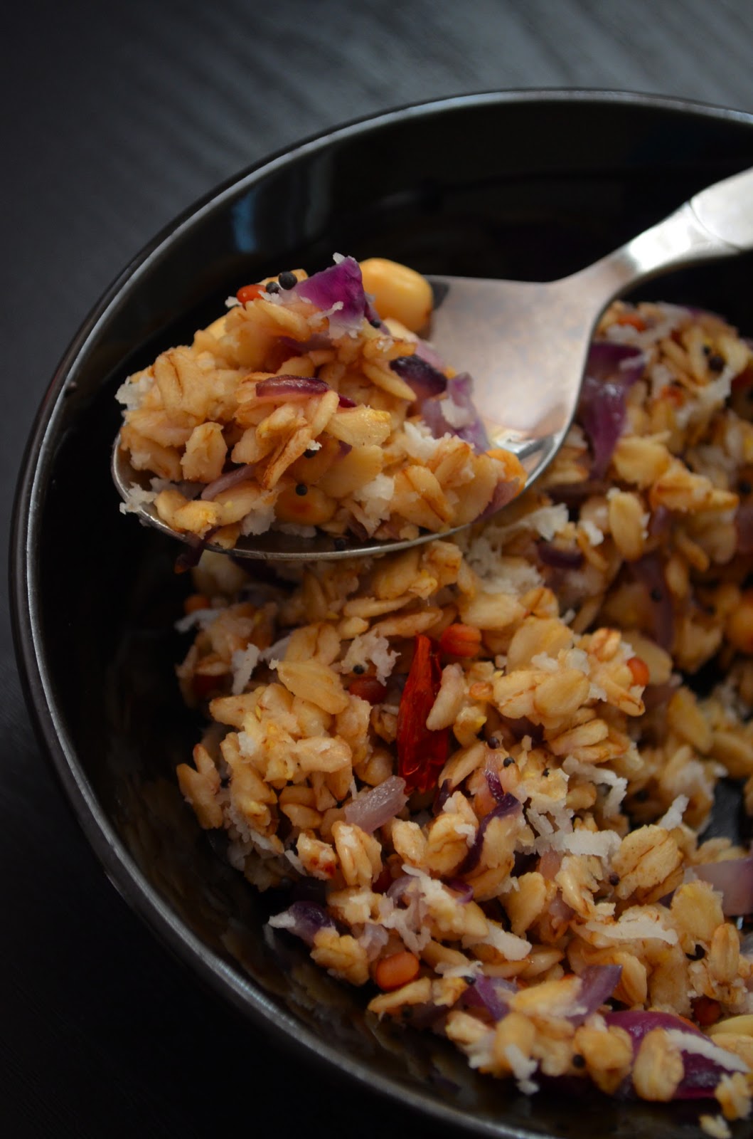 Dishing With Divya Oats Upma / Oats Upma Recipe