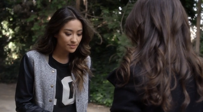 pretty-little-liars-fashion-recap-emily-season-5