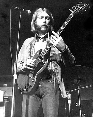 Duane-Allman-slide-on-an-SG1.jpg