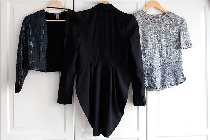 Vintage Fashion Blogger Red Sonja Wardrobe. Closet from IKEA.