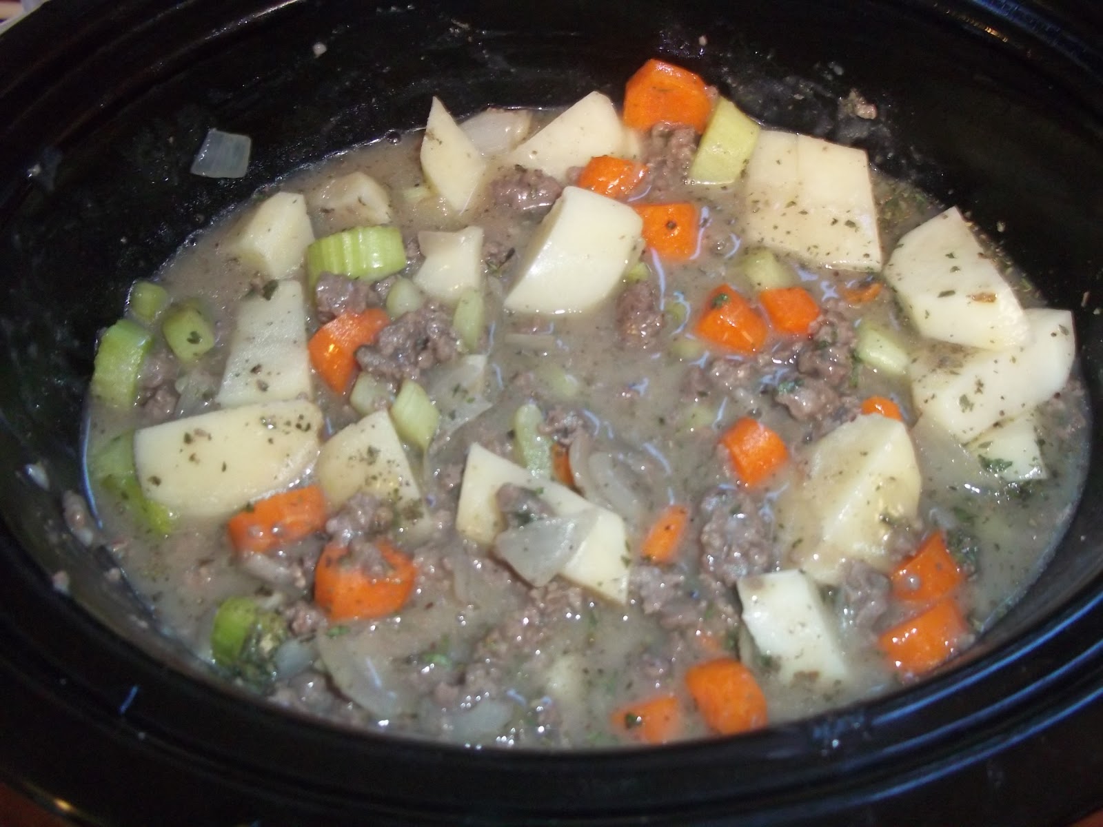 The Daily Smash Light Beef and Potato Soup Slow Cooker