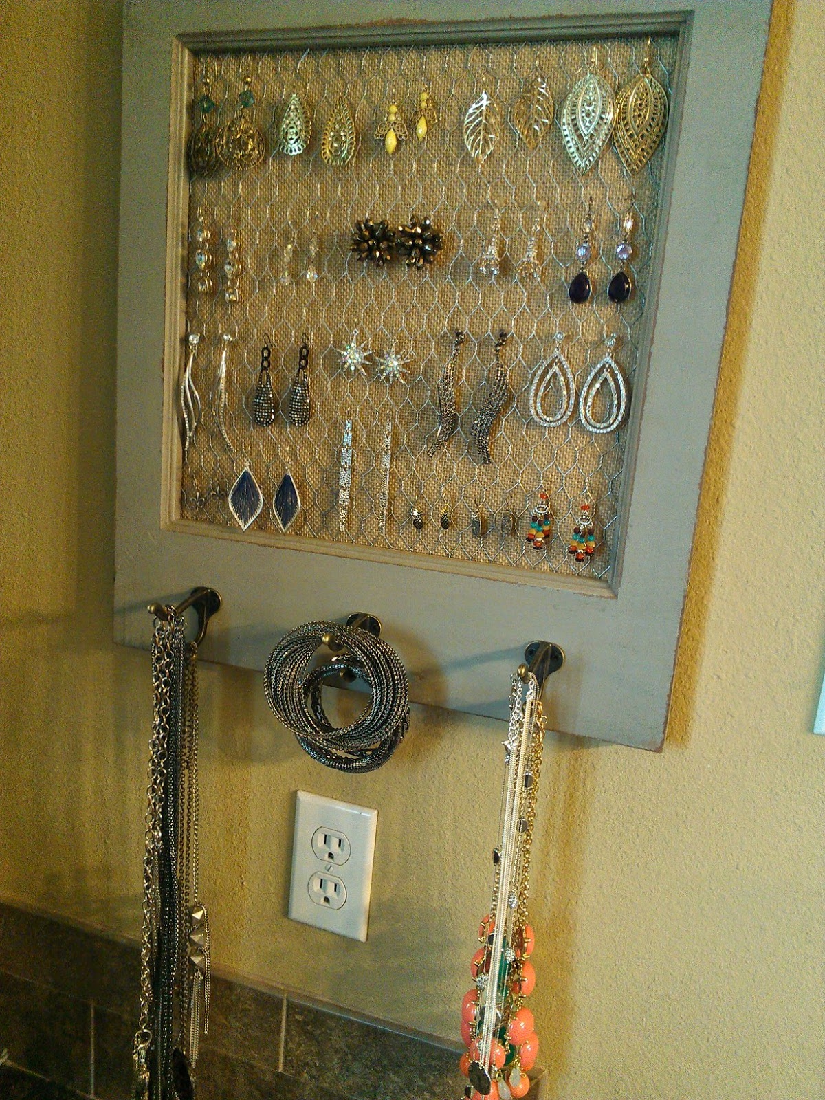 DIY Jewerly Organizer