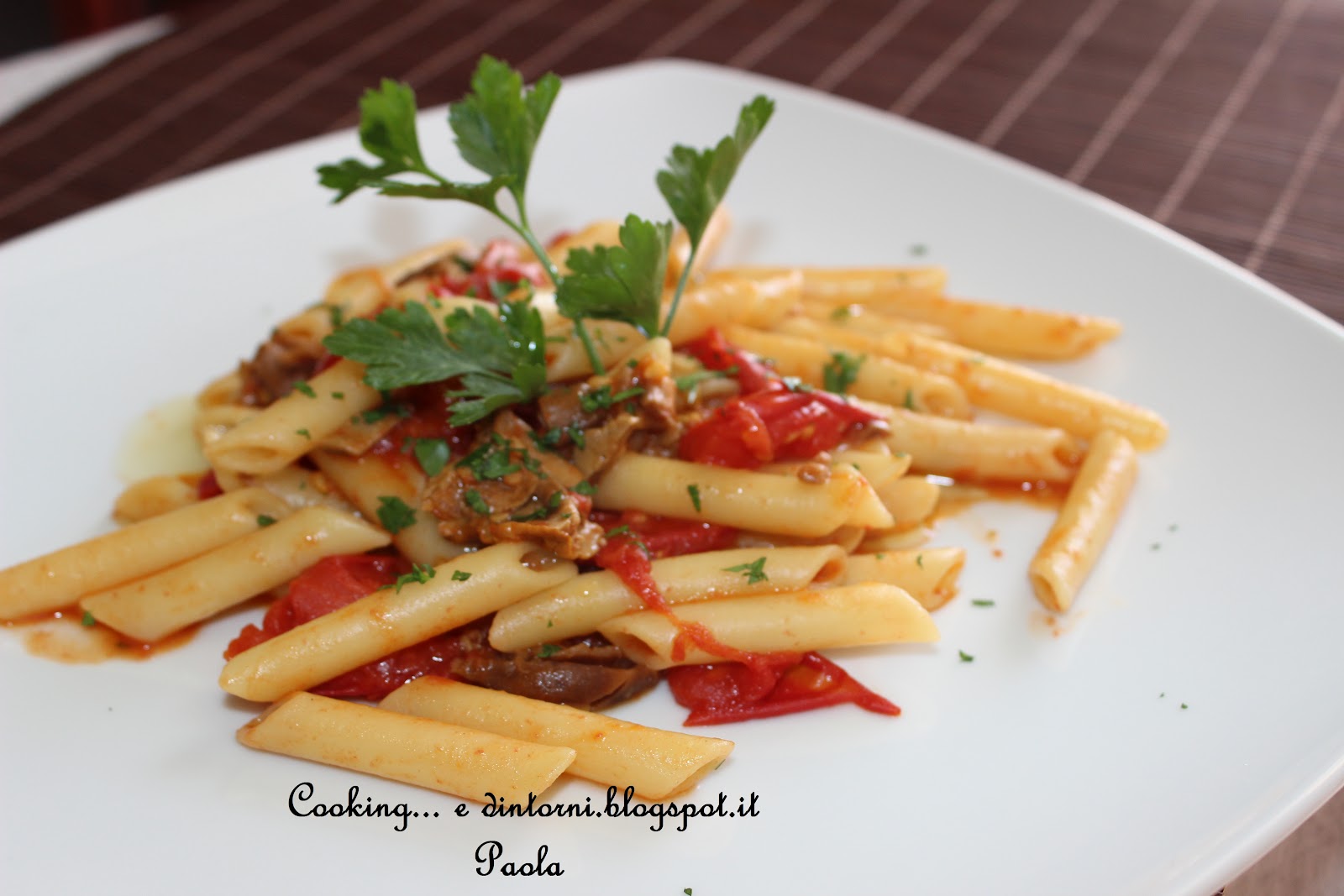 Cooking...e dintorni Pasta con porcini secchi e pomodori datterini