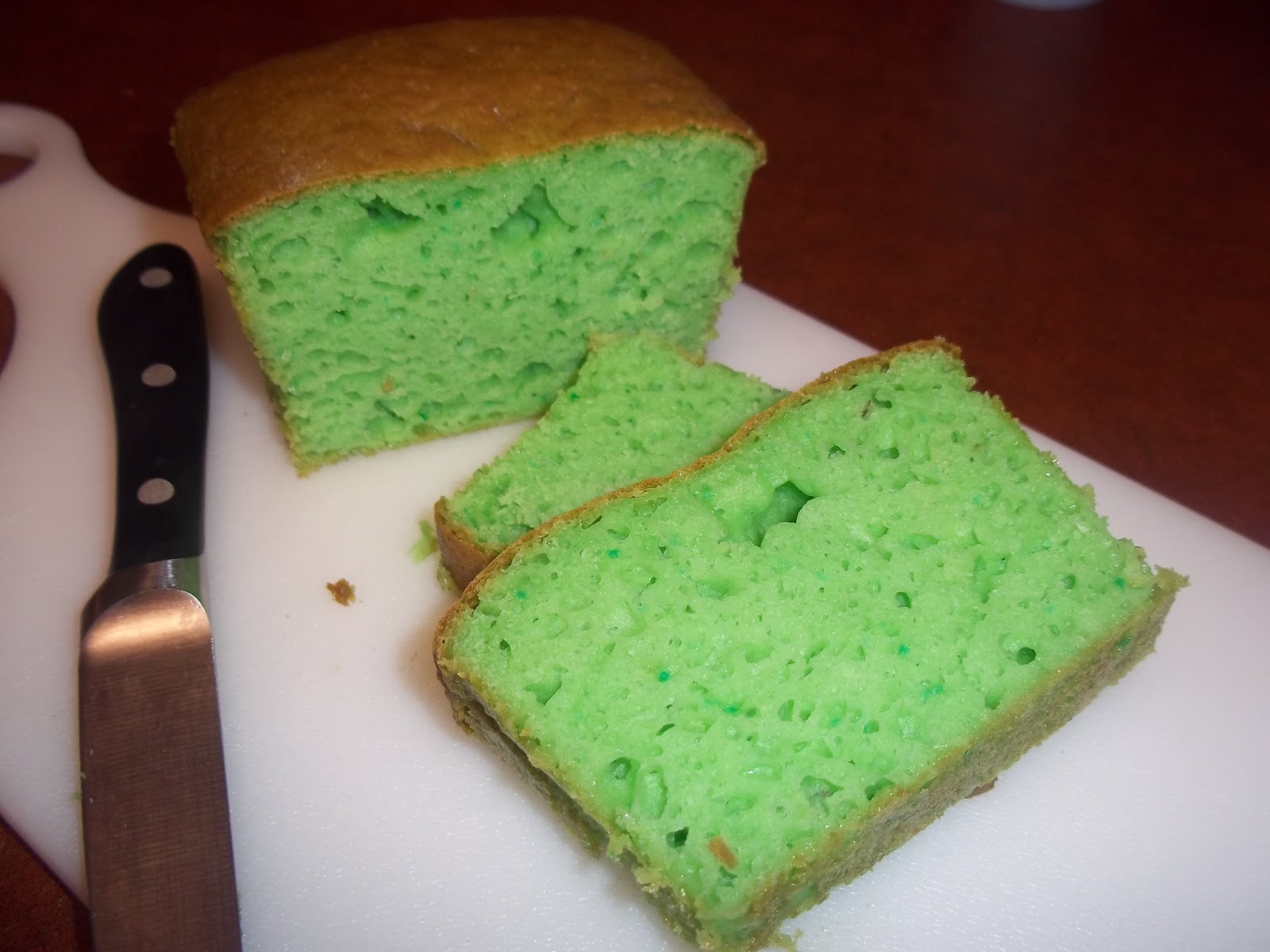 The Daily Smash Pistachio Bread