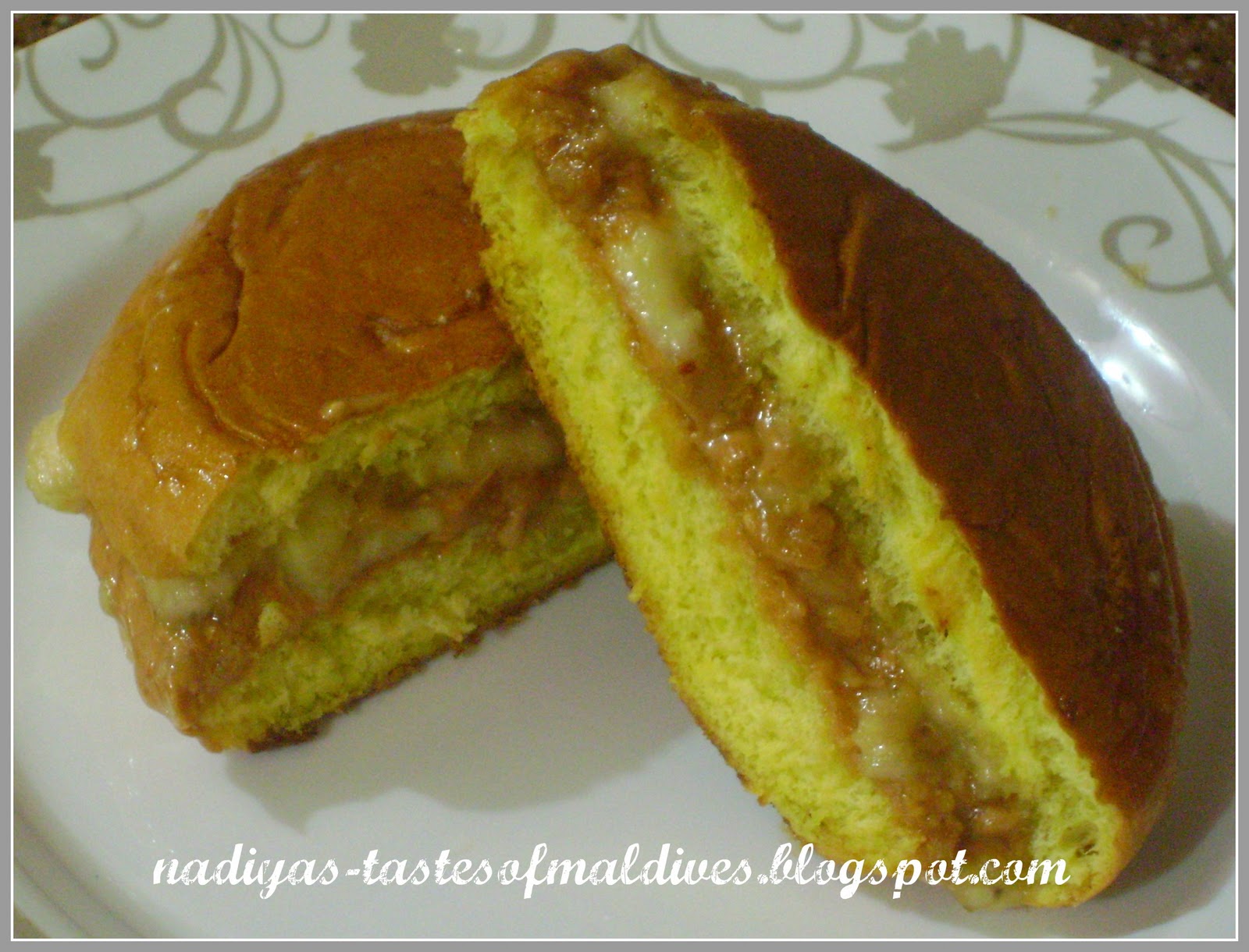 Nadiya's Tastes Of Maldives Big Bun Sandwich with Peanut butter and Banana
