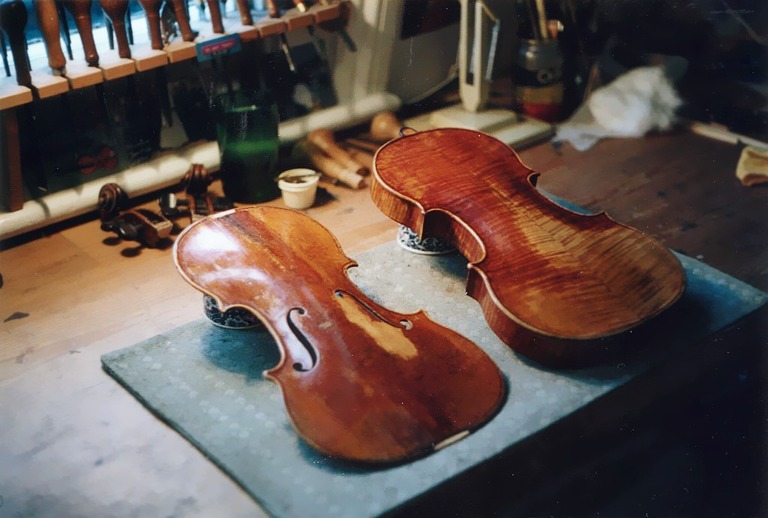 La historia del valioso violín de Joshua Bell ENTRE EL CAOS Y EL