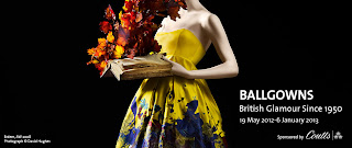 V&A museum British Glamoue Ballgowns V&A museum ballgowns british glamour