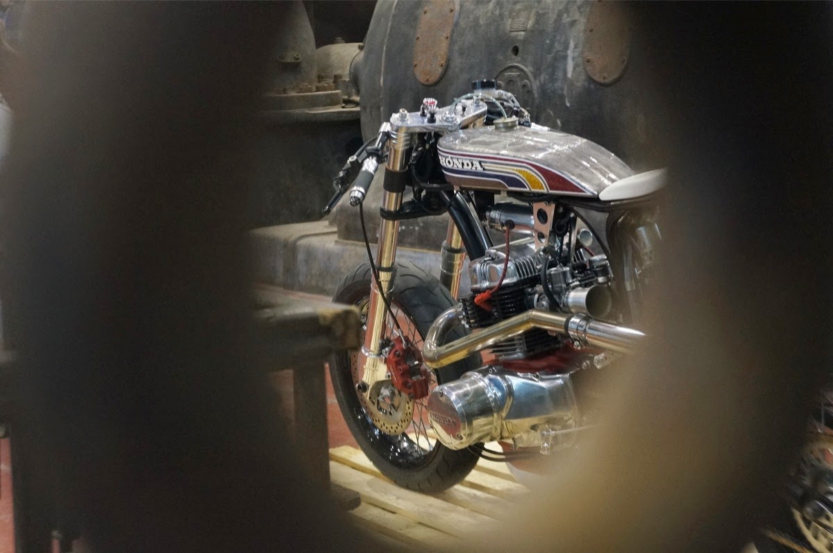 BUBBLE VISOR The 2014 Cosmic Nozems Motorshow part 11 Ed Turner