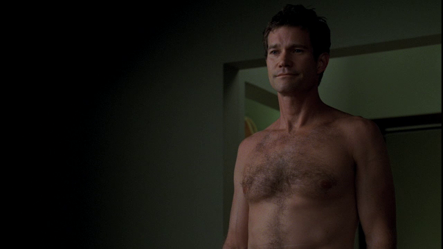 Dylan Walsh Mostra Il Sedere.
