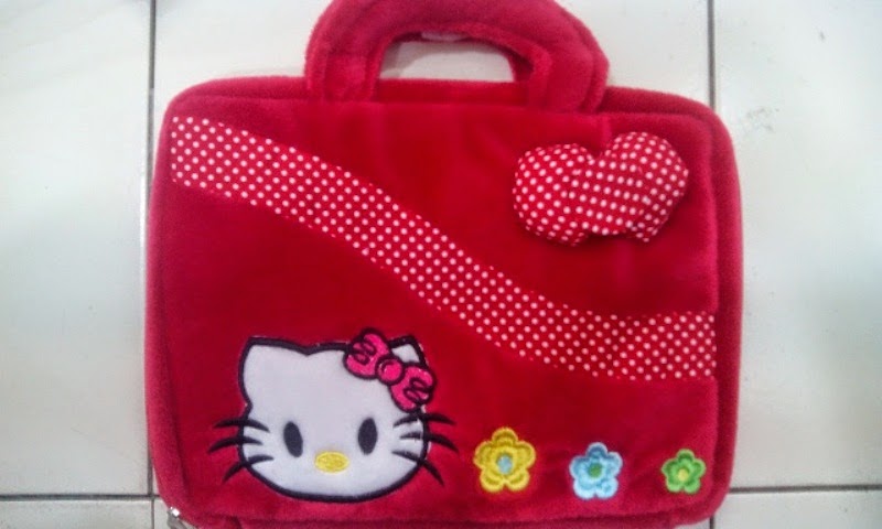 Tas laptop hello kitty murah lucu warna merah Tas laptop hello kitty murah lucu warna merah