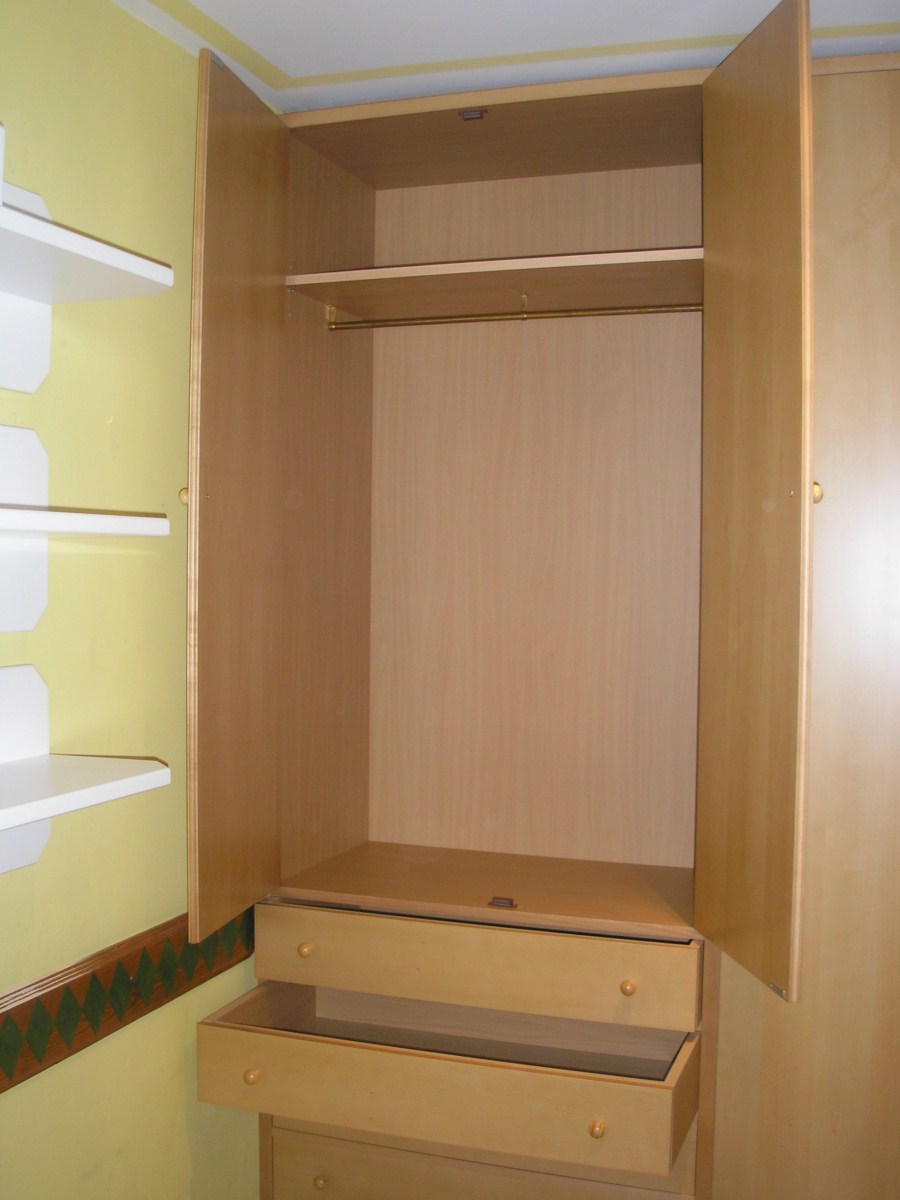 Armario de dormitorio juvenil a medida - Muebles Cansado (Zaragoza