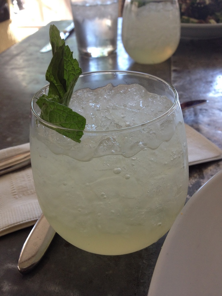 It All Appeals to Me The Best White Wine Mojito