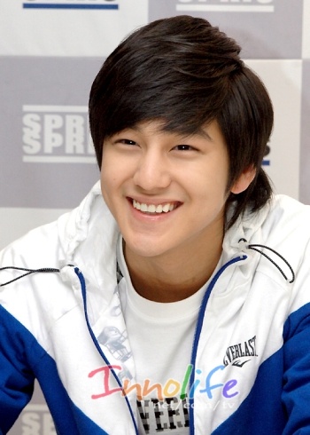 Hair Style Korean Star Kim Bum Hair Style Korean Star Kim Bum