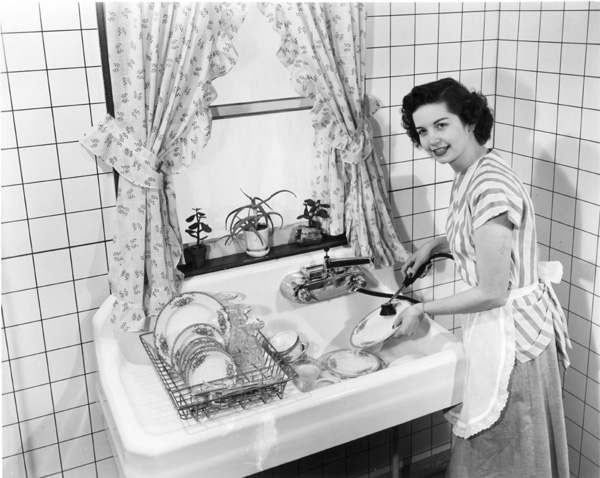 dishmaster-modern-housewife-1950s.jpg