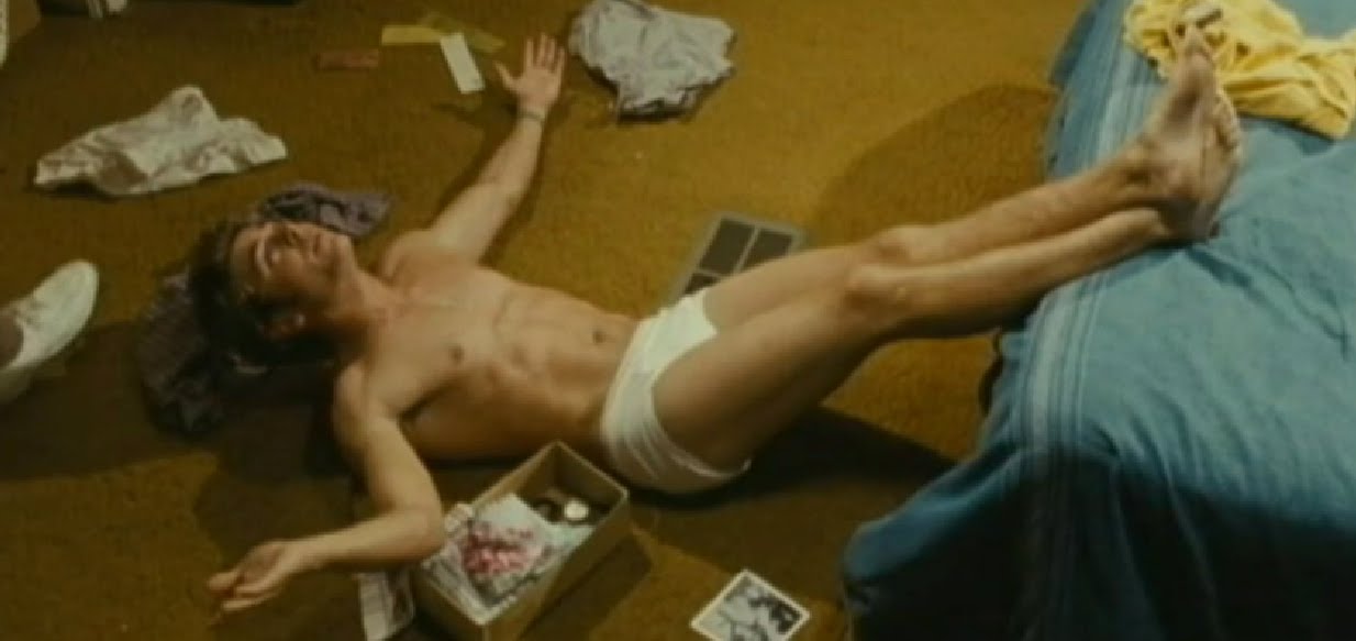 Zac Efron: Bloody Underwear on 'Paperboy' Set!: Photo 2573867