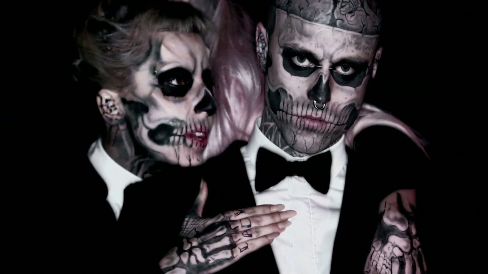 http://2.bp.blogspot.com/-1iV-gwbxHpw/TqGSONgudmI/AAAAAAAAGu4/bIcOG-O-jHU/s1600/Lady_Gaga_-_Born_This_Way_265.jpg