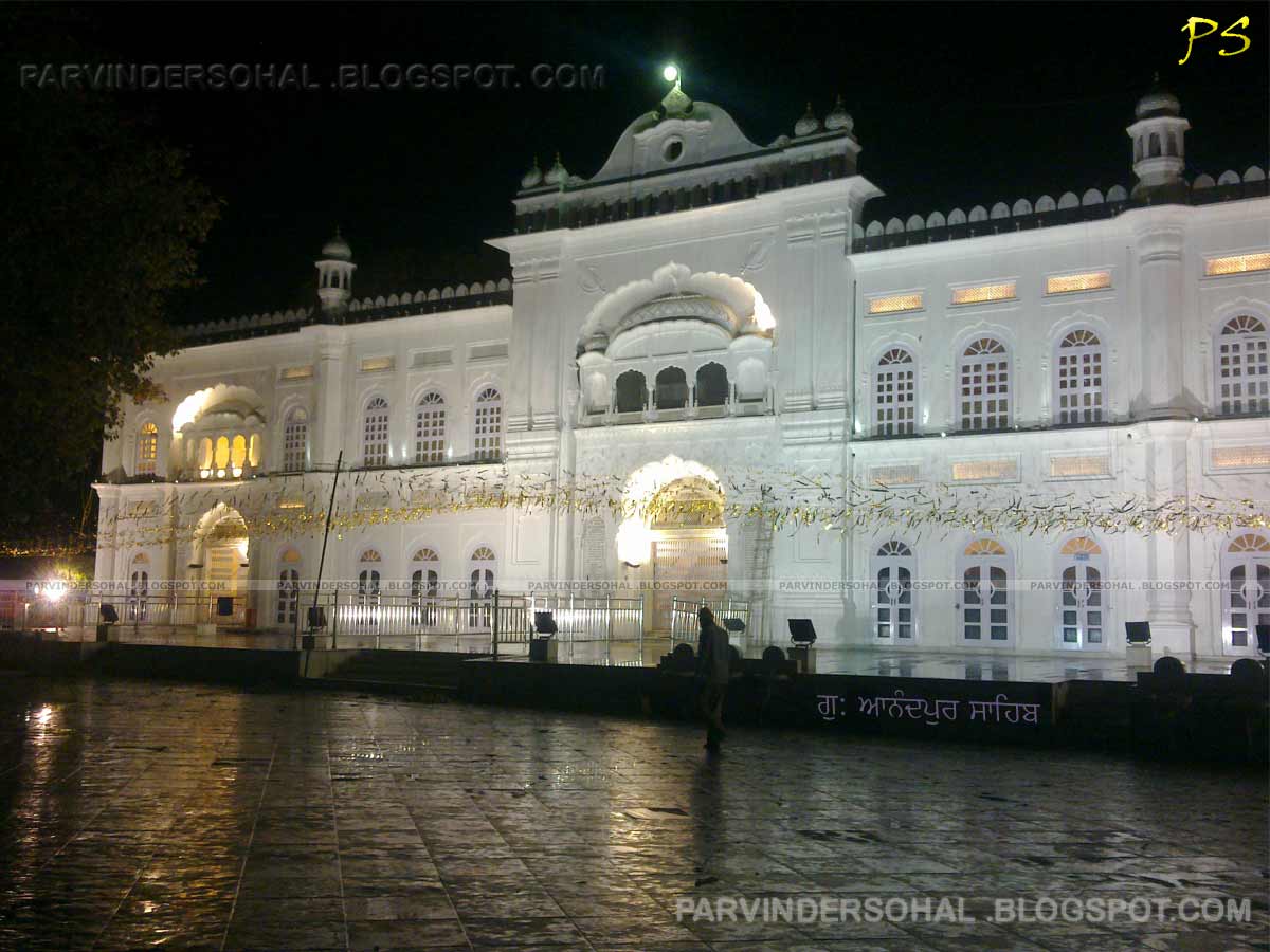 http://2.bp.blogspot.com/-1jfodyaa-ls/T5hGvedmwxI/AAAAAAAAAIU/mOGJ9guZ9GU/s1600/GURUDWARA-ANANDPUR-SAHIB-NIGHT-VIEW.jpg