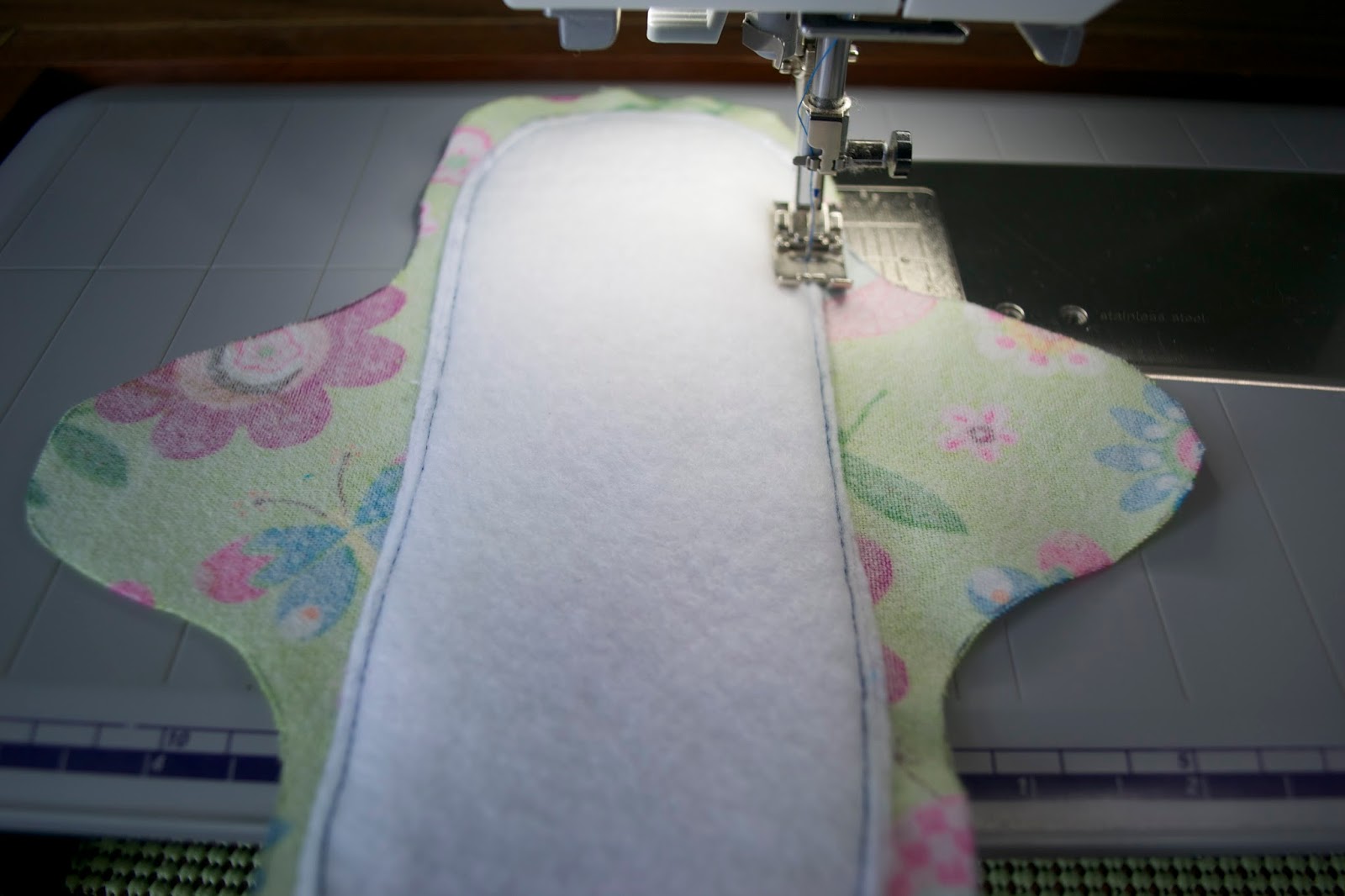 Sew in Peace Cloth Feminine Pad Tutorial