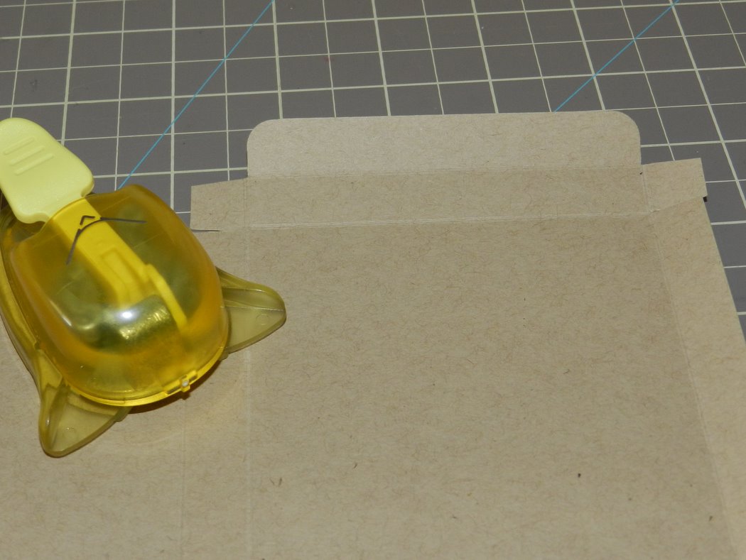 Beccy's Place Tutorial Box Cards