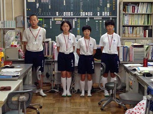 南小ブログ 8 30 一中生 陸上練習 １５タイム