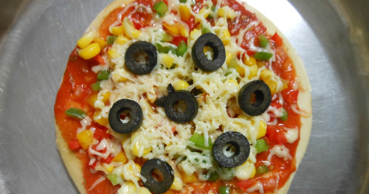 Salt and Pepper (With a Lot of Spice!) Homemade Pizza Sauce