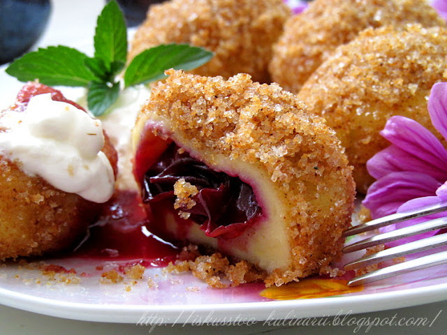 Картофельные гамбовцы со сливой (Szilvásgombóc)