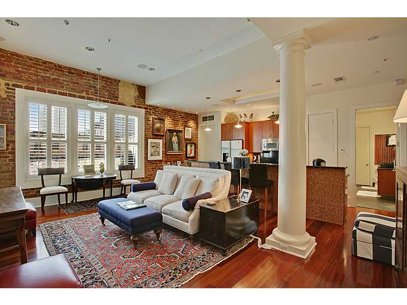 FRENCH QUARTER HOMES AND CONDOS, BY RAISA! 801 ST JOSEPH ST, NEW