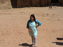 Girl*in*Petra