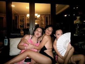 http://2.bp.blogspot.com/-1tfIFif7Lcc/TdpM8vgnU5I/AAAAAAAAPjg/LSArZ-lSN7Y/s1600/foto-hot-nadila_ernesta-rita-topless-7.jpg