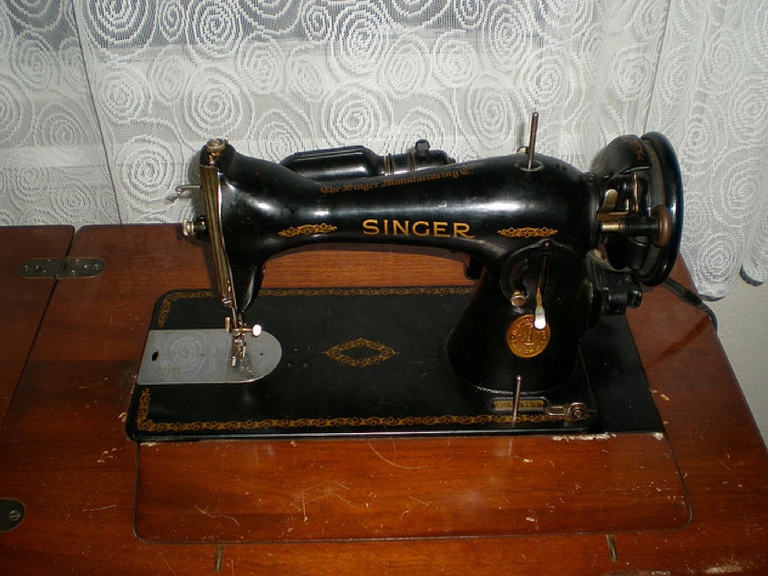 The Vintage Singer Sewing Machine Blog A Visual Guide to Identifying Singers from Crappy